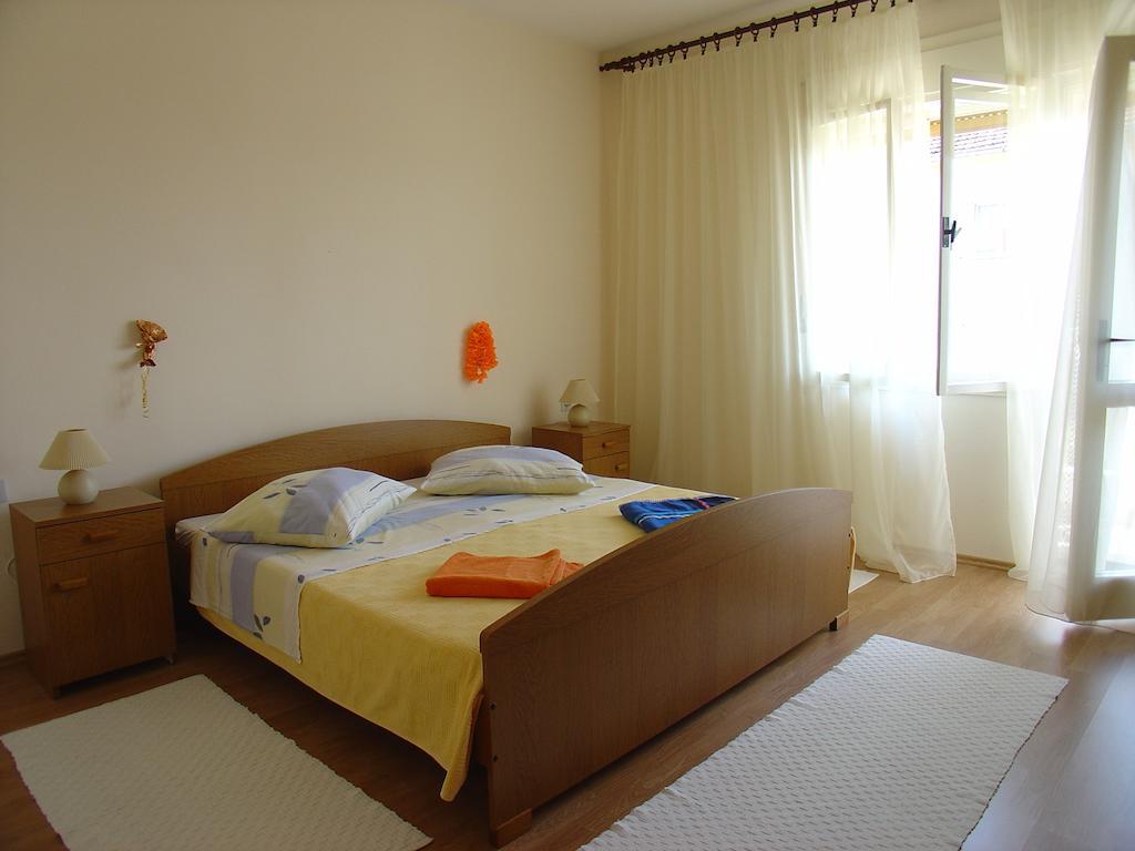 Apartment Tomy Trogir Cameră foto